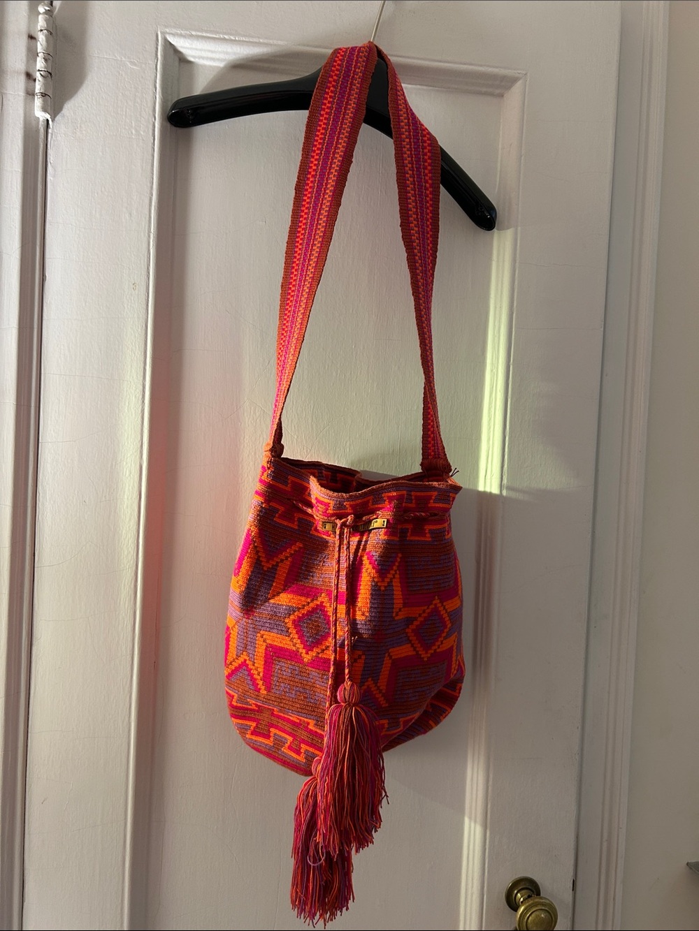 Mochila Wayu woven bucket bag